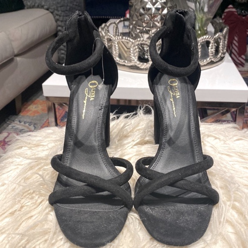 Black suede heels size 9, NWOT